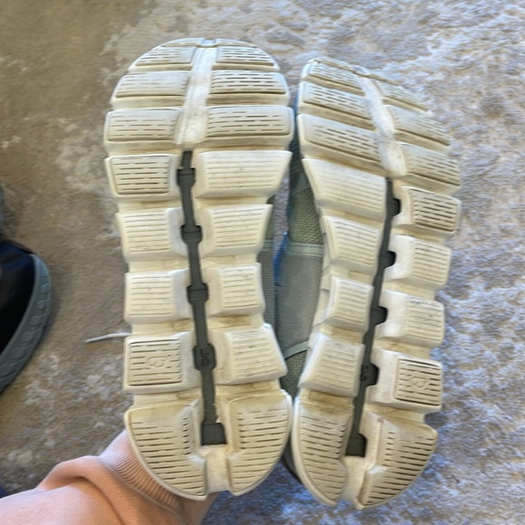 ON CLOUD Women Running Shoes Size 10 - Picture 6 of 8